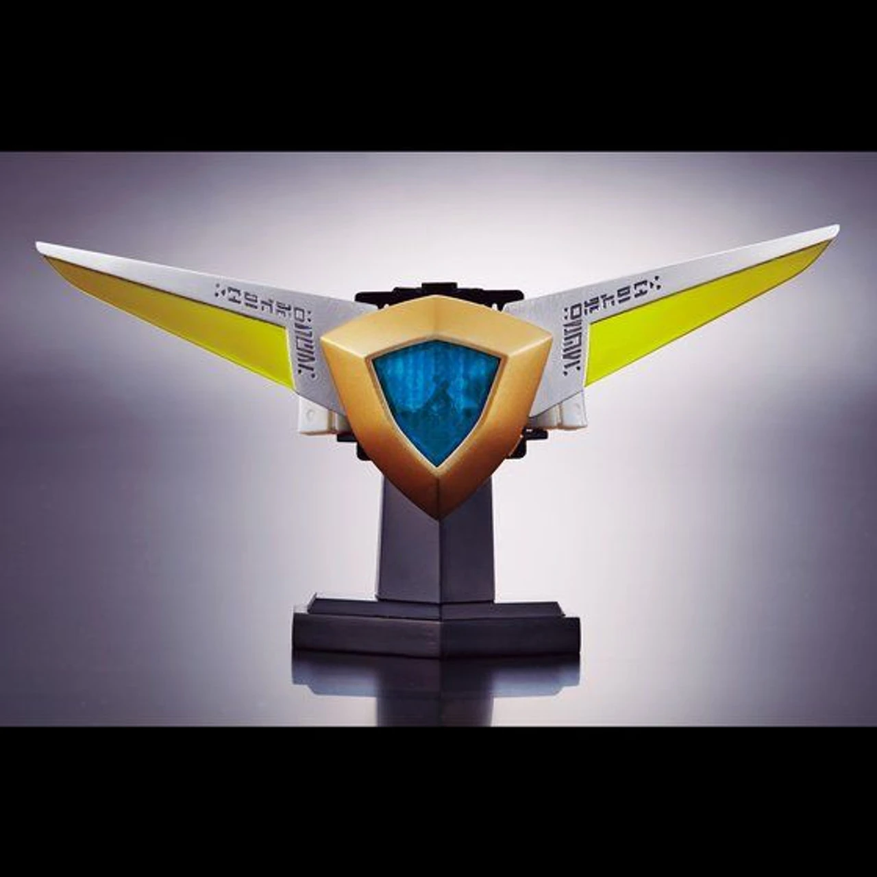Bandai Ultraman Gaia Ultra Replica Splendor & Agreater Set (ULTRA REPLICA) - Image 9