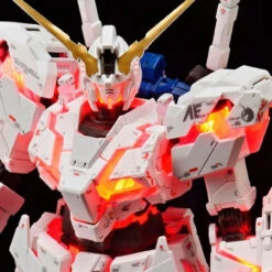 Bandai RG 1/144 The Gundam Base Limited RX-0 Unicorn Gundam (Destroy Mode) Ver.TWC (LIGHTING MODEL) Plastic Model Kit