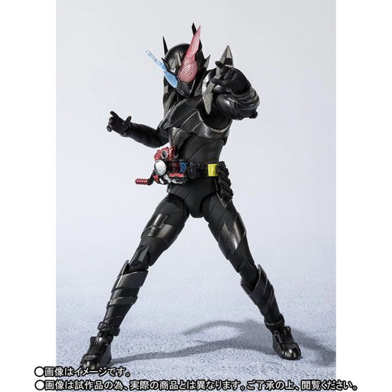 Bandai S.H.Figuarts Kamen Rider Build - Rabbittank Hazard Form Action Figure - Image 2