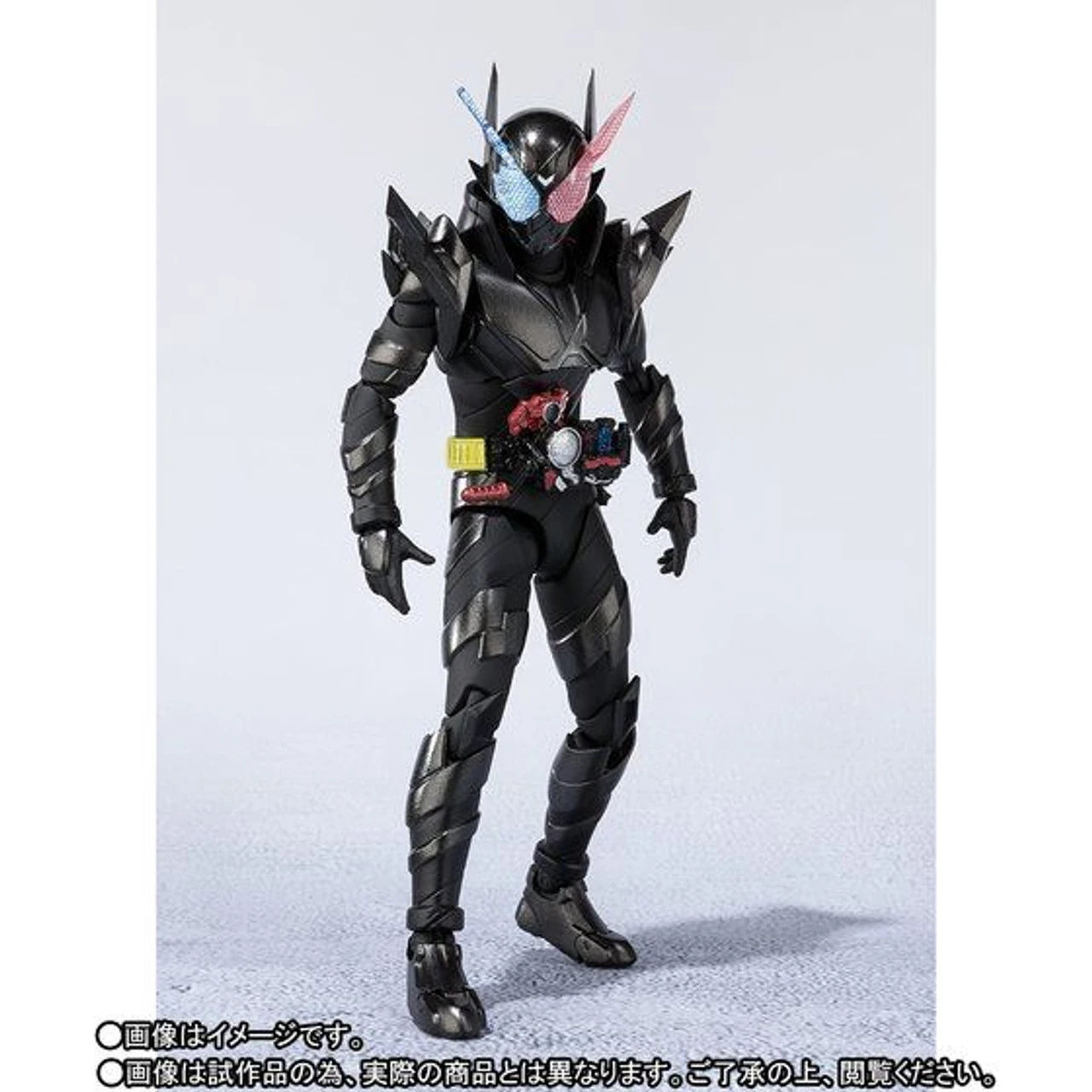 Bandai S.H.Figuarts Kamen Rider Build - Rabbittank Hazard Form Action Figure - Image 4